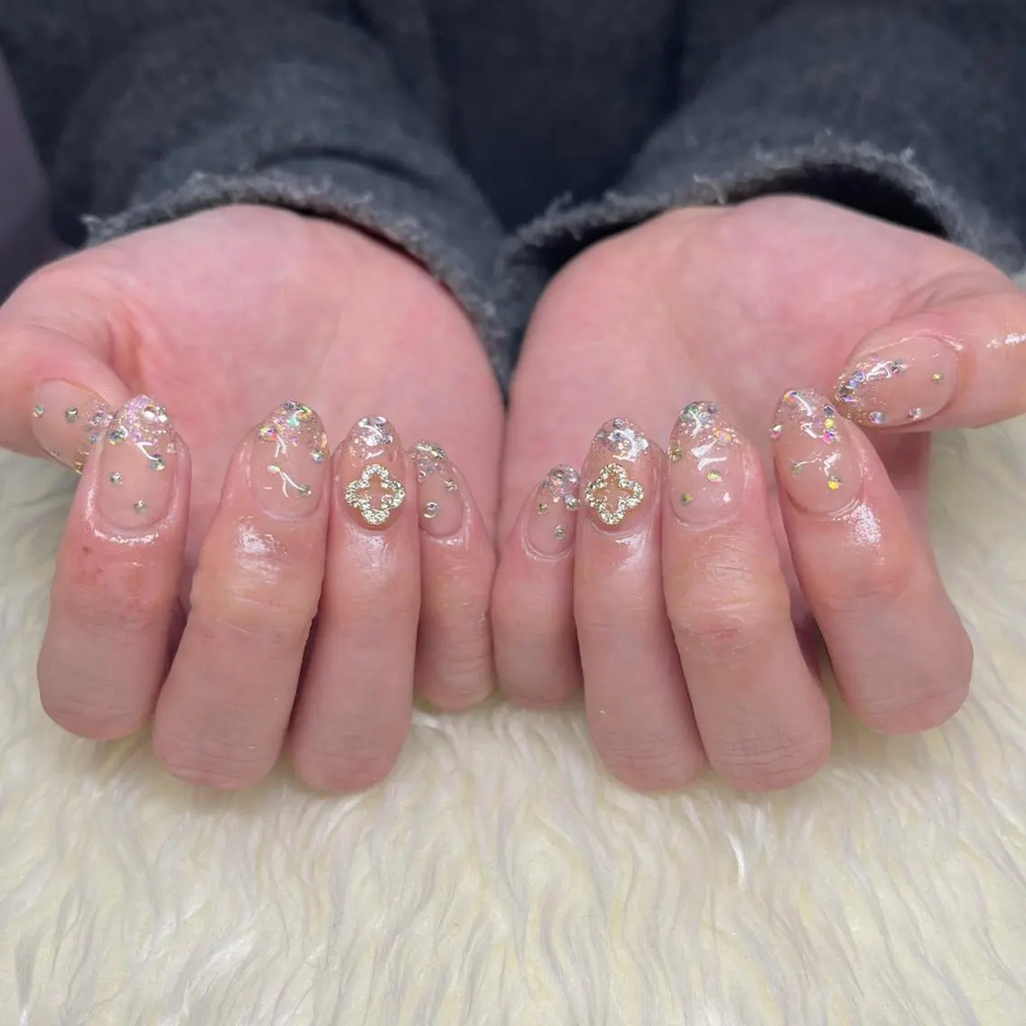 ネイル 長さ出し ジェルネイル 韓国ネイル 持ち込み ニュアンスネイル ハンドネイル Nail&eye Belire 新宿のネイルデザイン