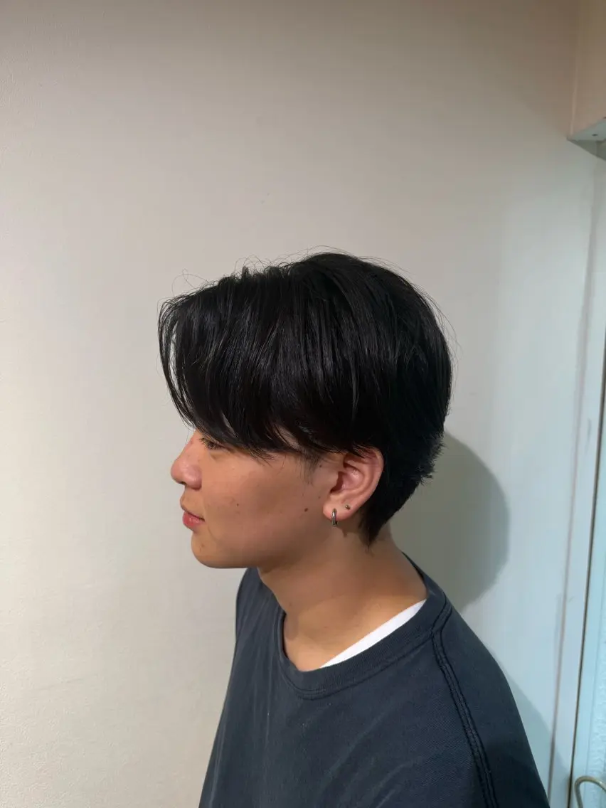 ショート メンズ カット シン🦊カット/ 艶カラー/ブリーチのヘアスタイル