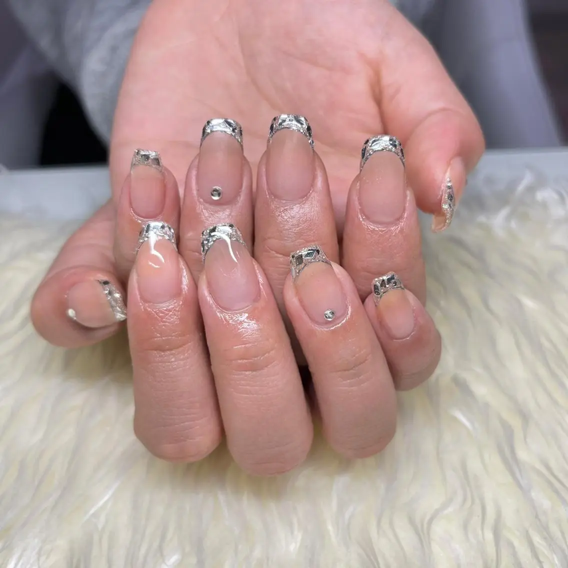 ネイル フレンチネイル ジェルネイル ガラスフレンチ 韓国ネイル パラジェル ハンドネイル Nail&eye Belire 新宿のネイルデザイン
