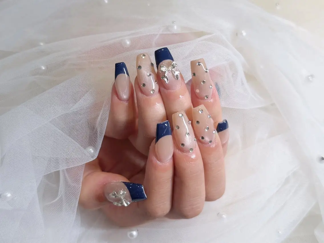 ネイル ハンドネイル ワンホン韓国ちゅるん ネイル✨🎀AMIのネイルデザイン