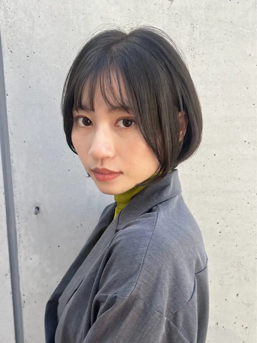 ショート アッシュ アッシュグレー カット ヘアカラー トリートメント 高木 麻知子のヘアスタイル