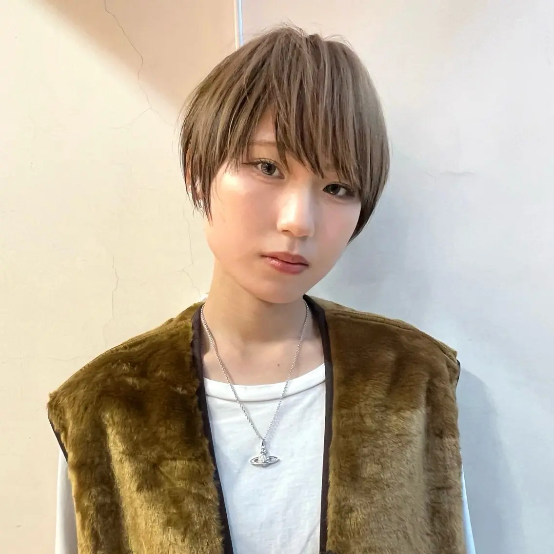 ショート カラー ブリーチ ブリーチなしカラー ボブ 髪質改善 レイヤーカット カット ヘアカラー トリートメント 初めてのショート お任せください✂️のヘアスタイル