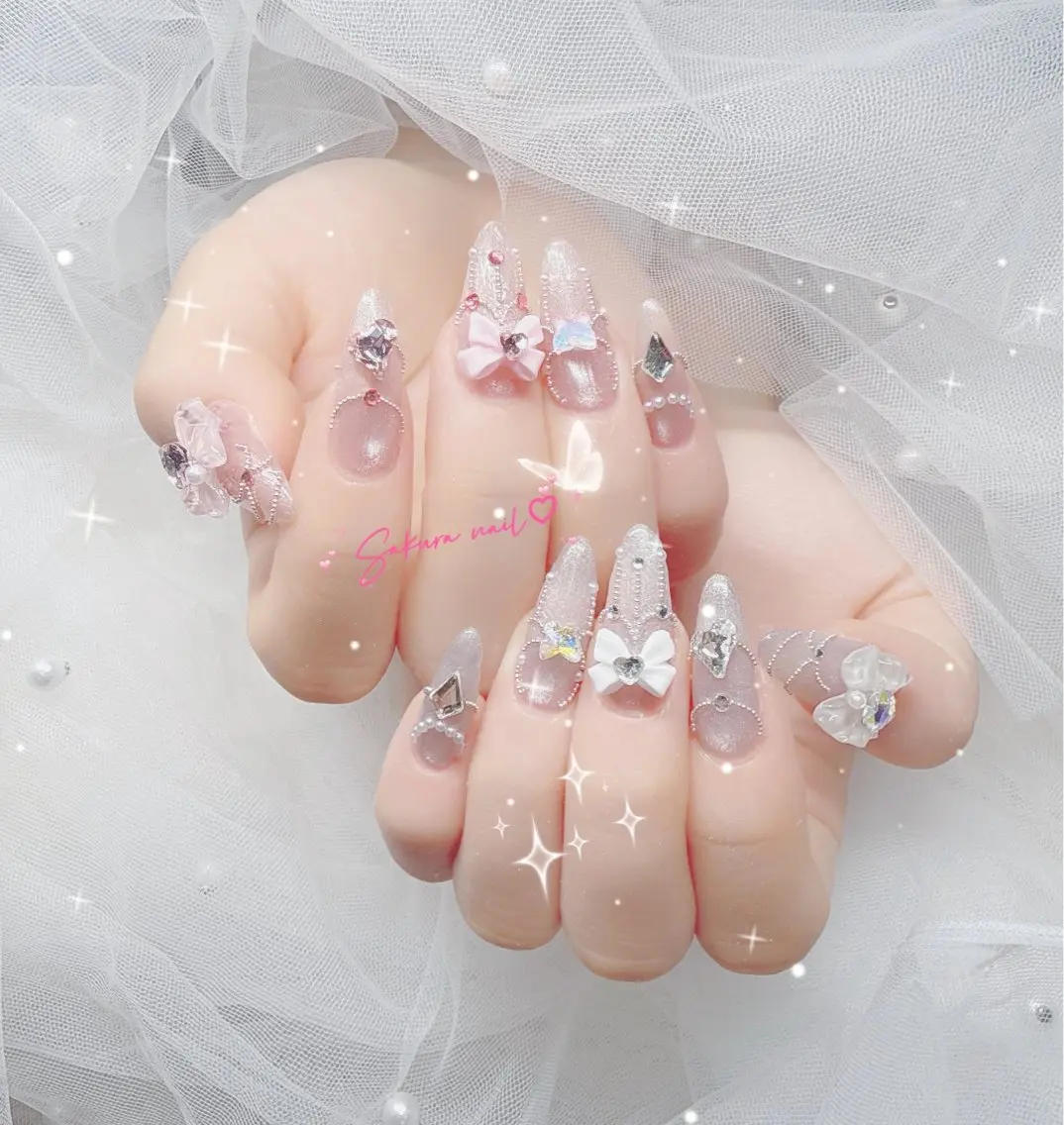 ネイル オーロラネイル クリアネイル フラッシュネイル フレンチネイル ジェルネイル ハンドネイル Sakura Nail Salonのネイルデザイン