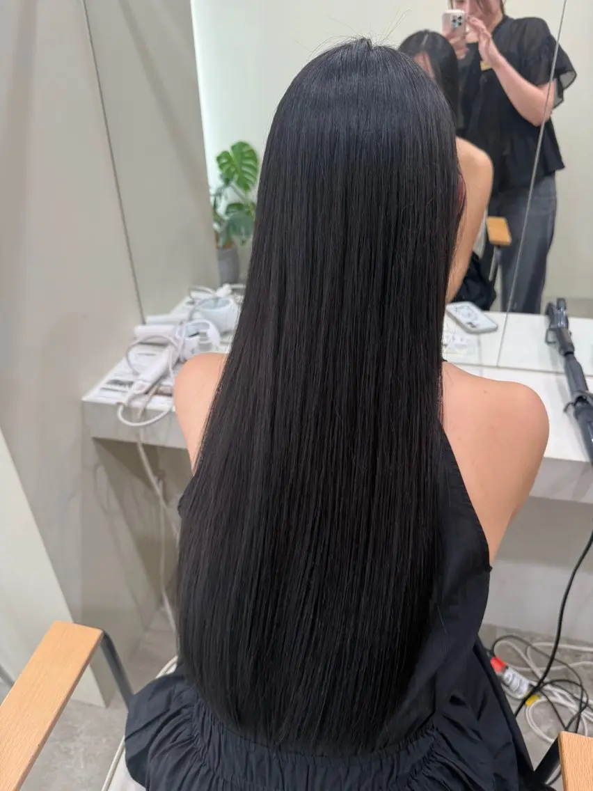 ロング カット ヘアカラー トリートメント 🩶 AIRA / 透明感カラー 🩶のヘアスタイル