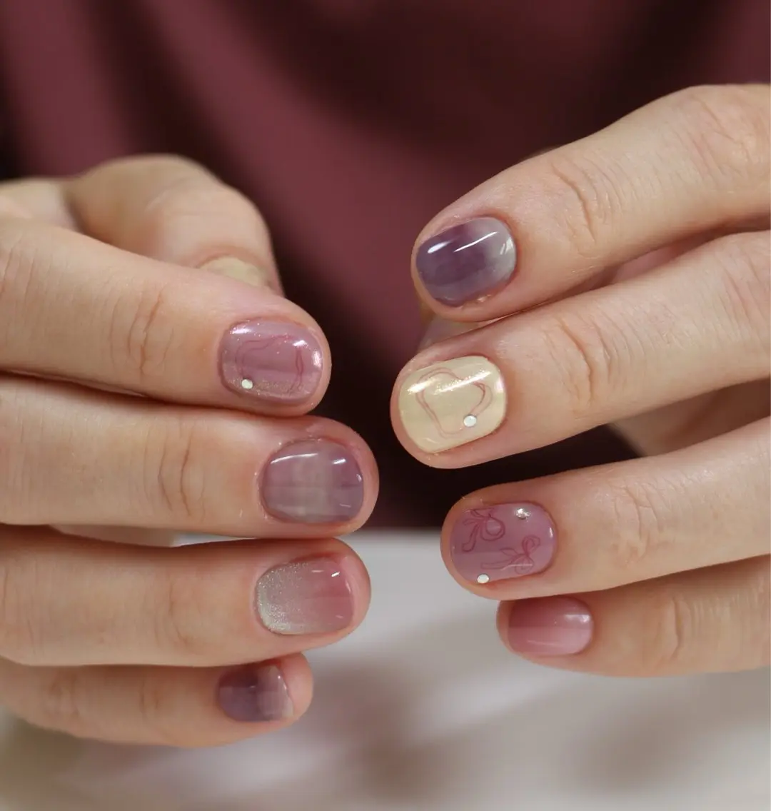 ネイル ニュアンスネイル パープル リボン 冬ネイル ハンドネイル Baku Nailsのネイルデザイン