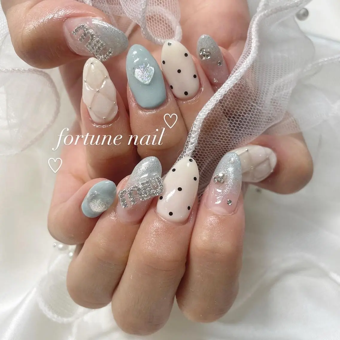 ネイル ドット 水色 ハンドネイル ☆saori ☆のネイルデザイン