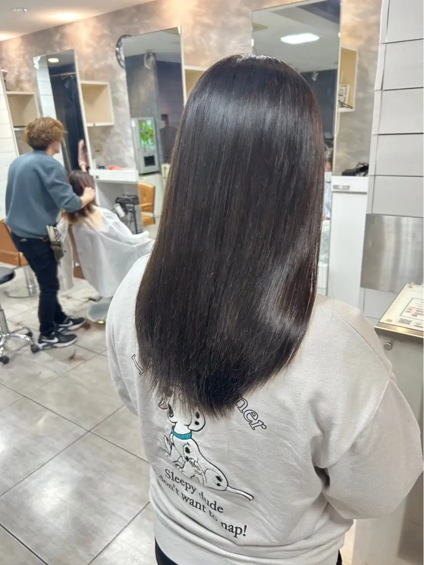 セミロング カット 縮毛矯正 トリートメント 縮毛矯正✖髪質改善 仁木伸明のヘアスタイル
