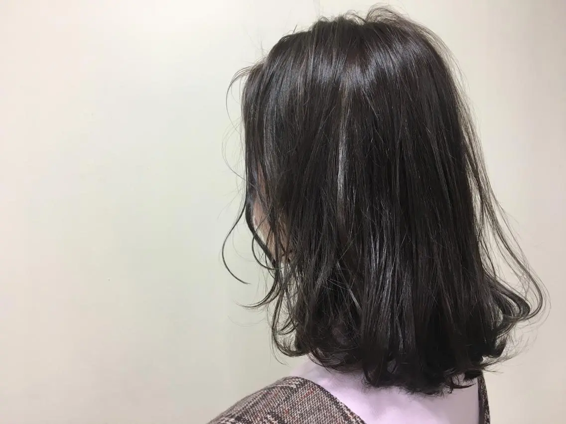 ミディアム カラー ブルーカラー ブルージュ カット ヘアカラー トリートメント Beach 代表 KENTAのヘアスタイル