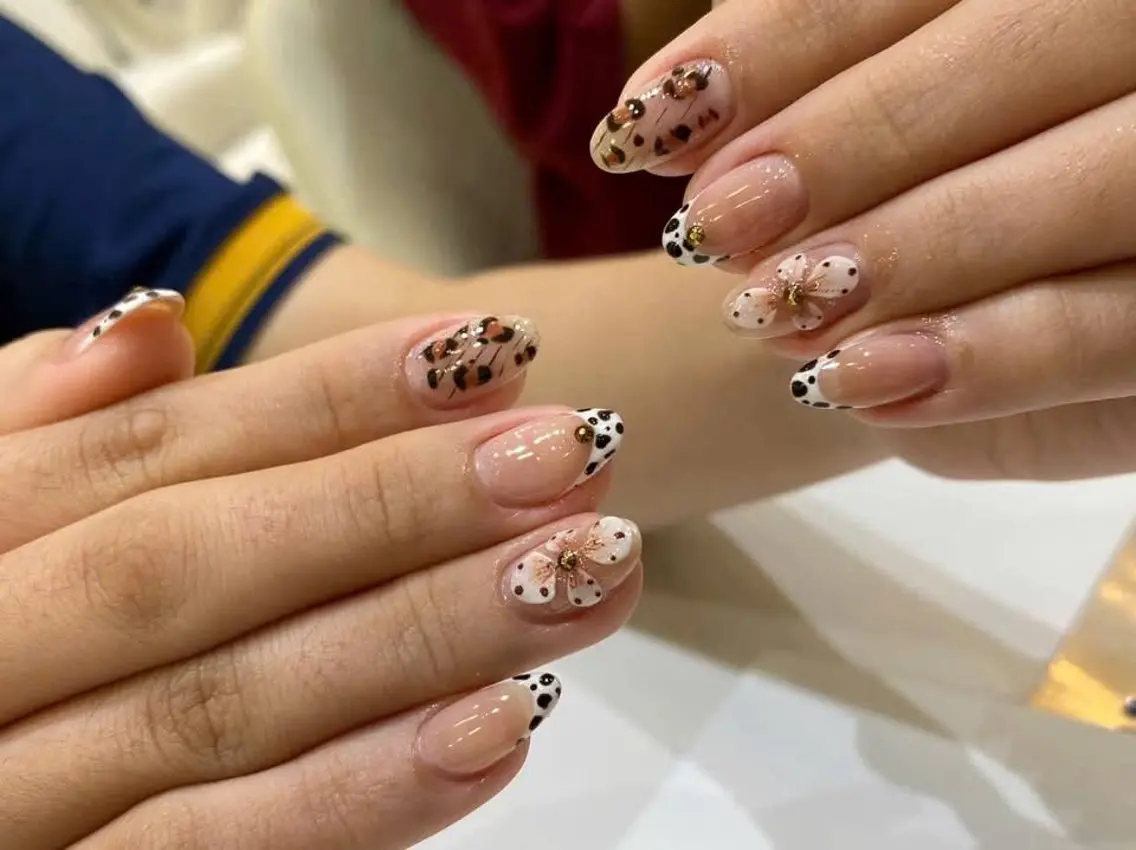ネイル ハンドネイル 本田 秋のネイルデザイン