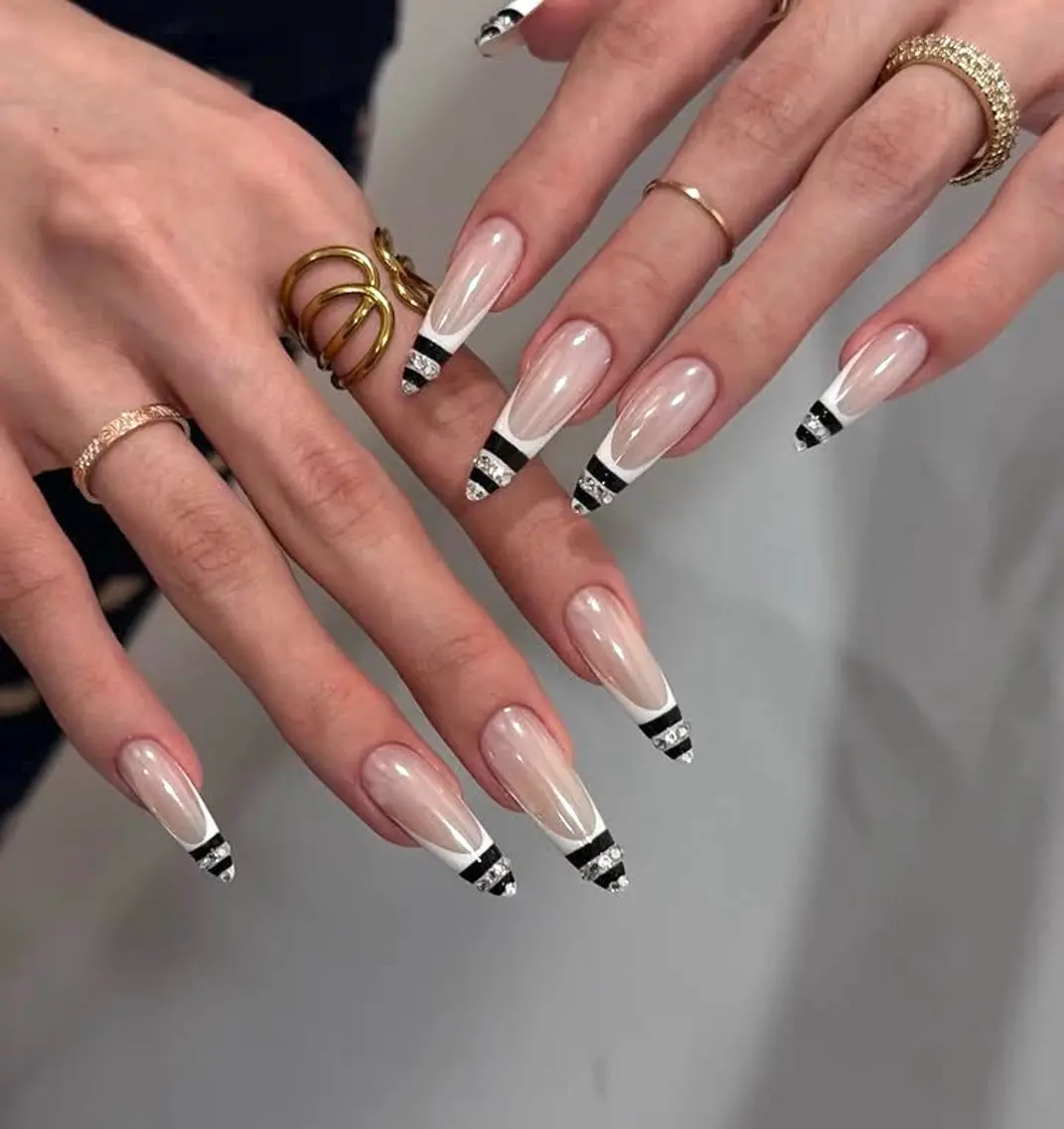 ネイル ブラウン 韓国ネイル マグネットネイル ニュアンスネイル オフィスネイル ハンドネイル Squen Nail shinjukuのネイルデザイン