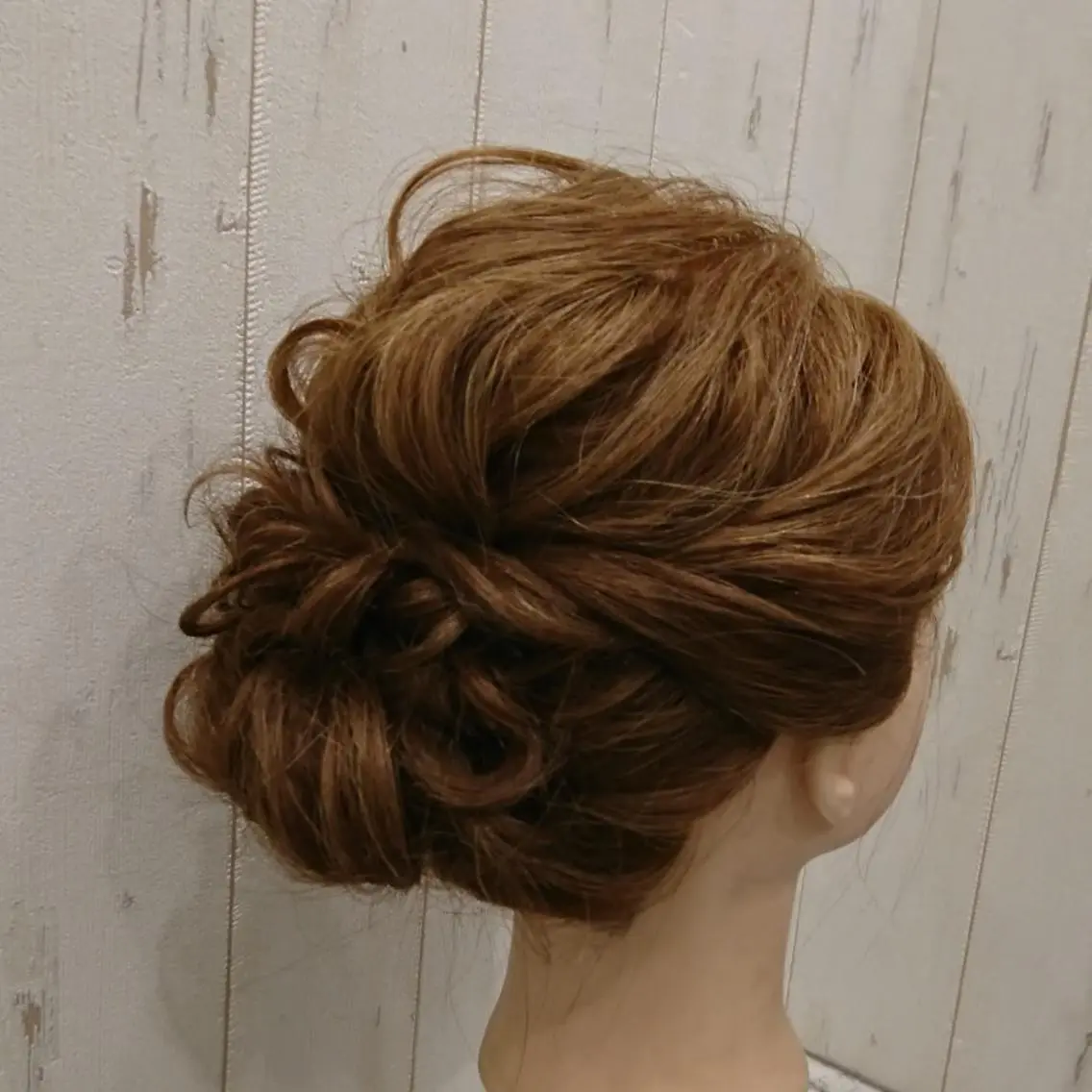 ミディアム ヘアアレンジ 植田 真理のエステ・リラクイメージ