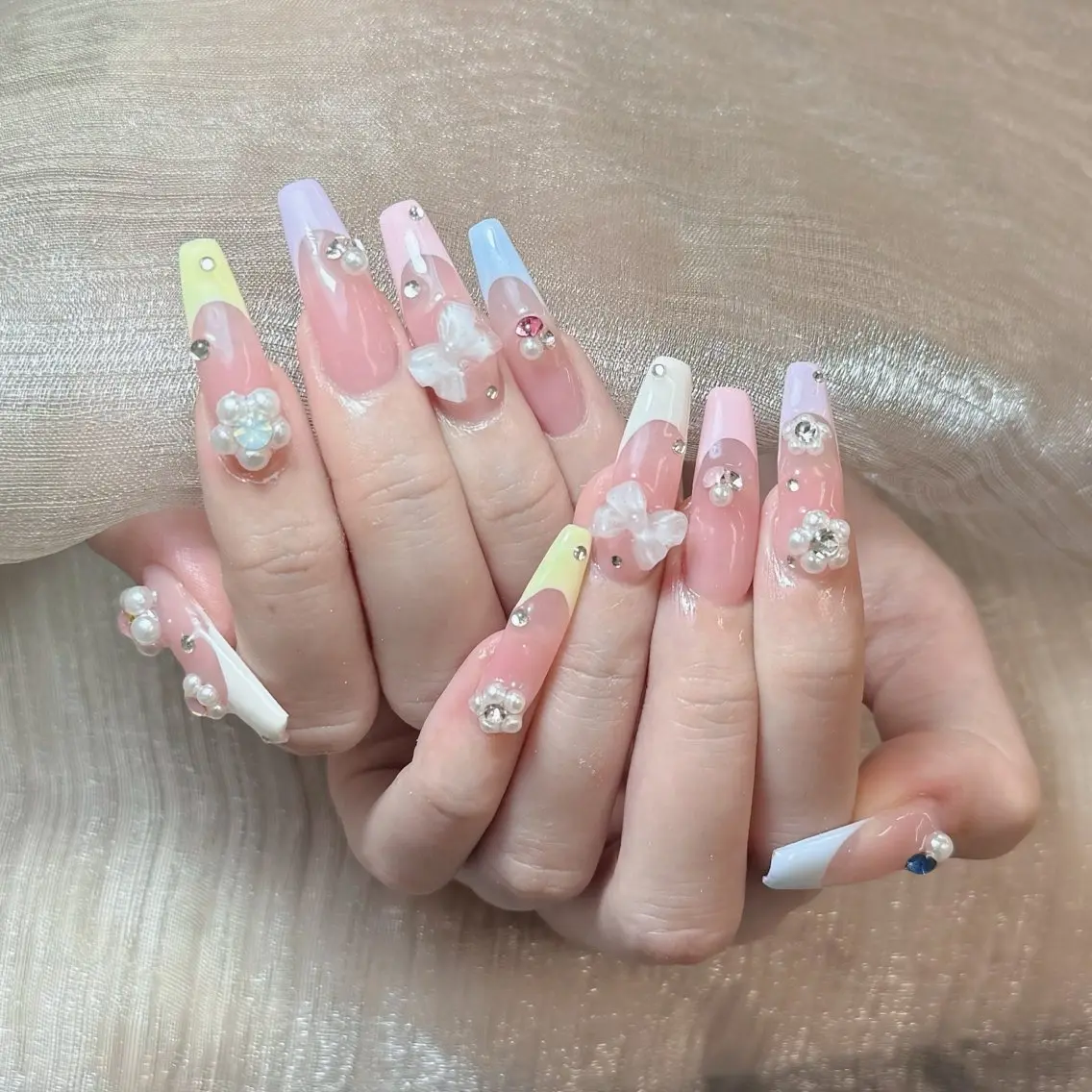 ネイル ジェルネイル 韓国ネイル マグネットネイル ネイルチップ 冬ネイル Lenie Nail Salonのネイルデザイン