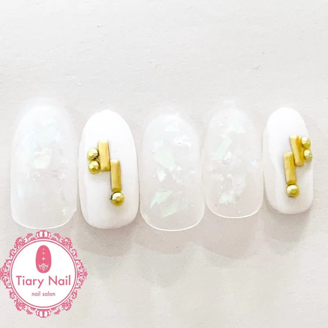 ネイル tiarynail K K🐼のネイルデザイン