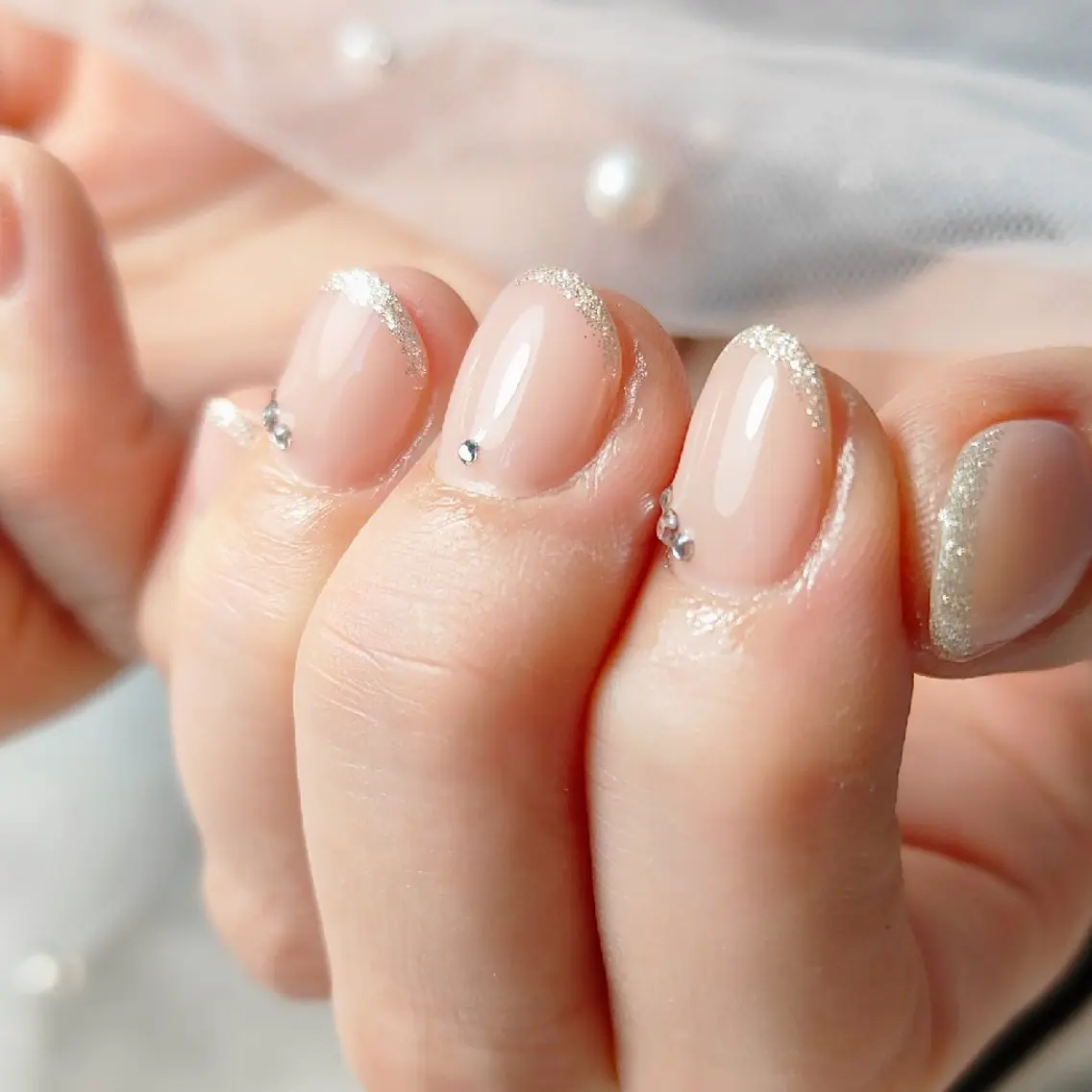 ネイル フレンチネイル ラメ(グリッター) ストーンネイル ハンドネイル yuru calon nailのネイルデザイン
