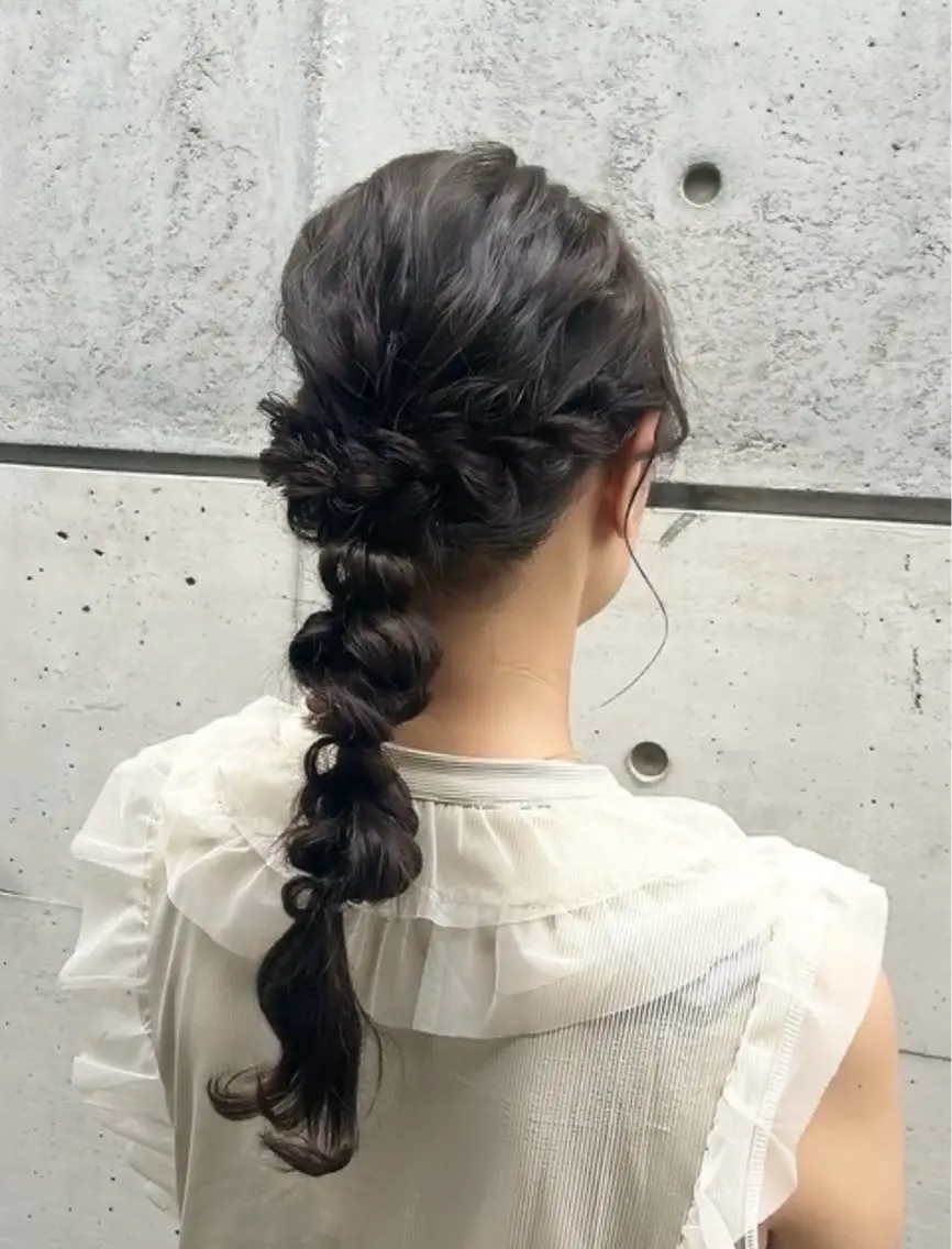 【パーティや二次会に】お呼ばれヘアアレンジ  ￥5500の写真