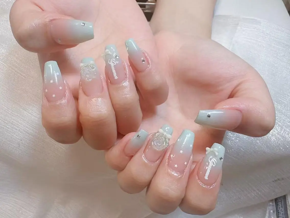 ネイル 長さ出し フレンチネイル 韓国ネイル マグネットネイル 持ち込み ハンドネイル ハンドケア The Nail& EyeLashのネイルデザイン
