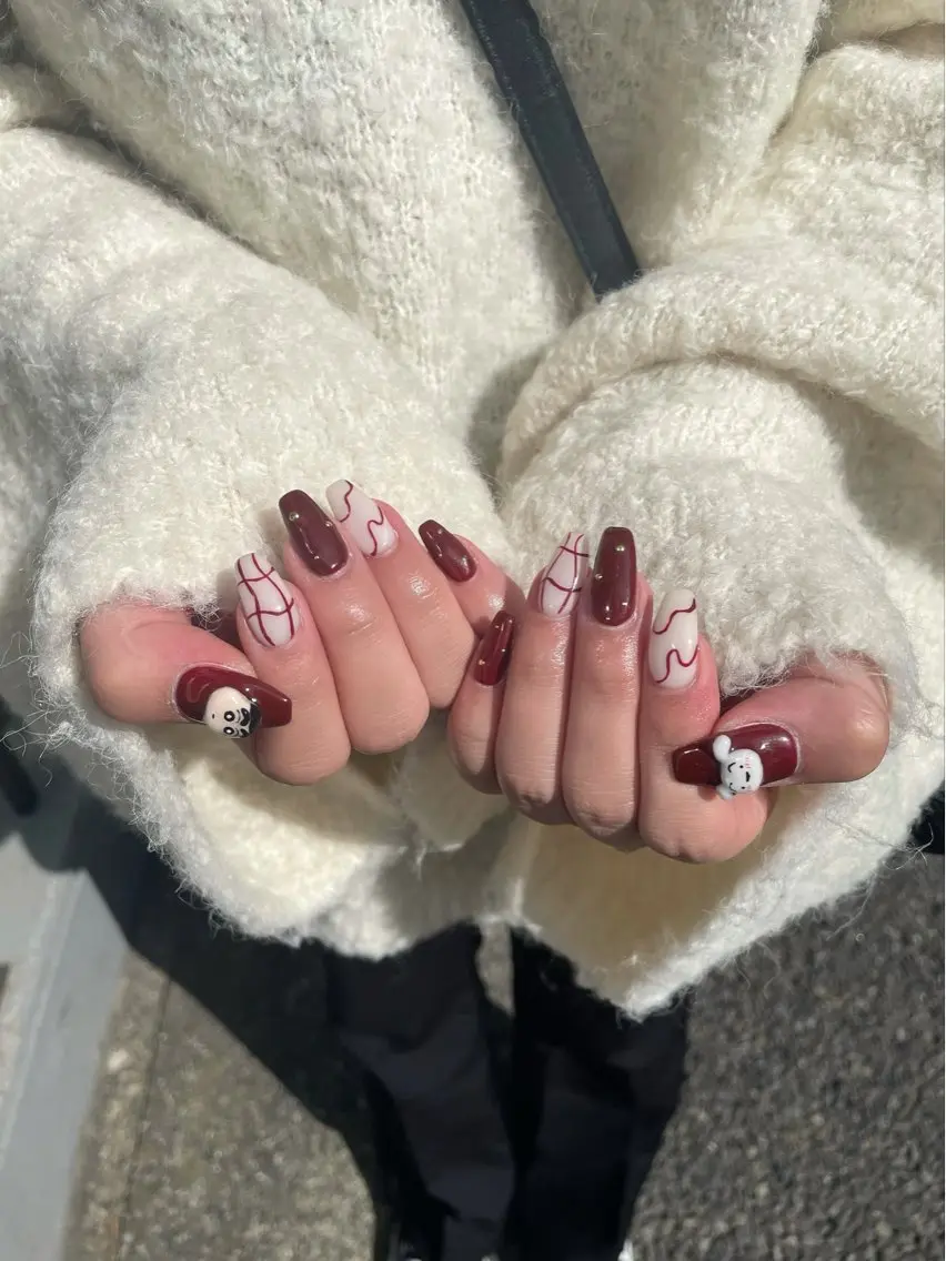 ネイル LAVISH 大和店 emi・:*+のネイルデザイン