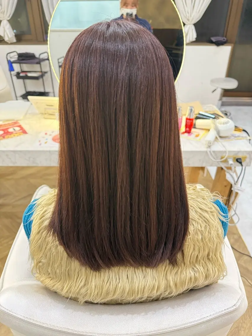 ミディアム カット ヘアカラー トリートメント 小林 美月  透明感カラーのヘアスタイル