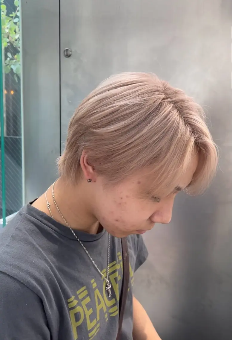 ショート カラー ヘアカラー オノ テンタのヘアスタイル