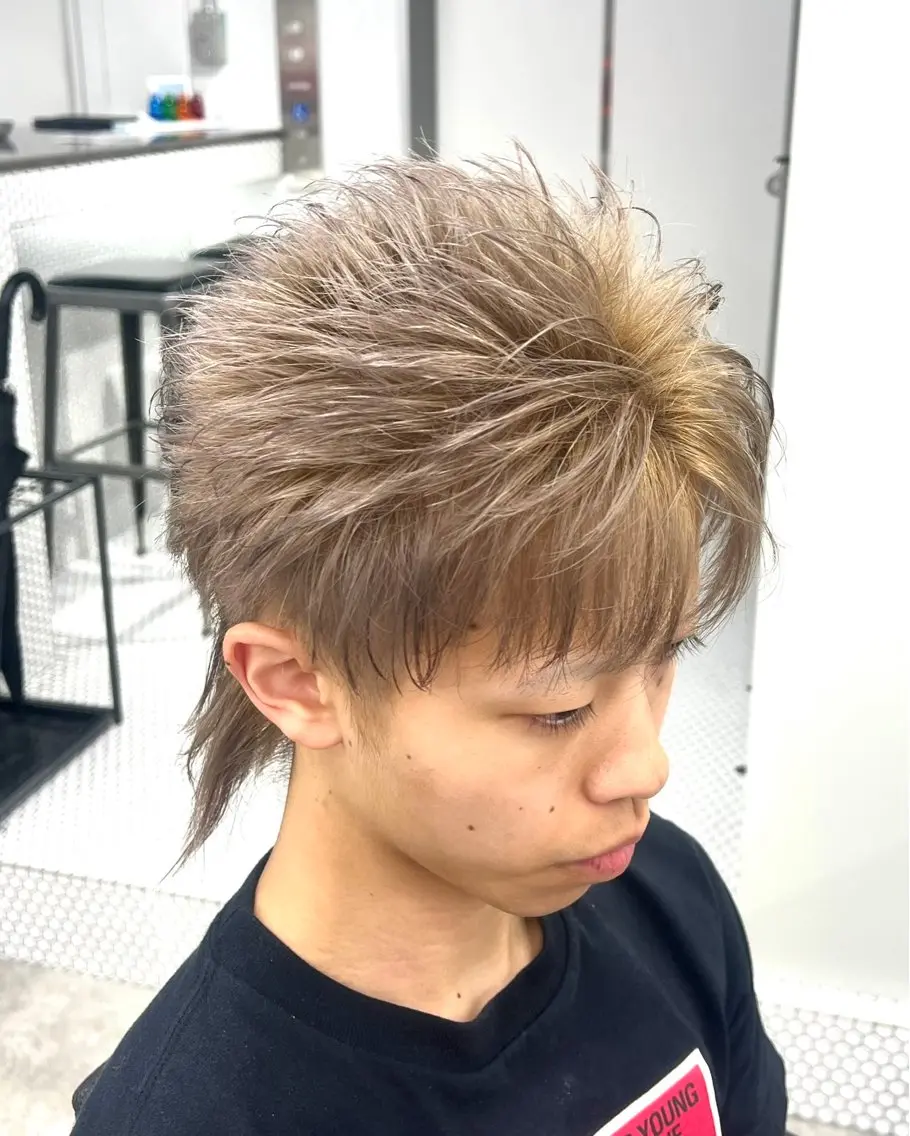 ショート メンズ メンズブリーチ メンズハイトーン マレットヘア カット 👑短髪ハイトーン/ 新宿/ユウマ👑のヘアスタイル