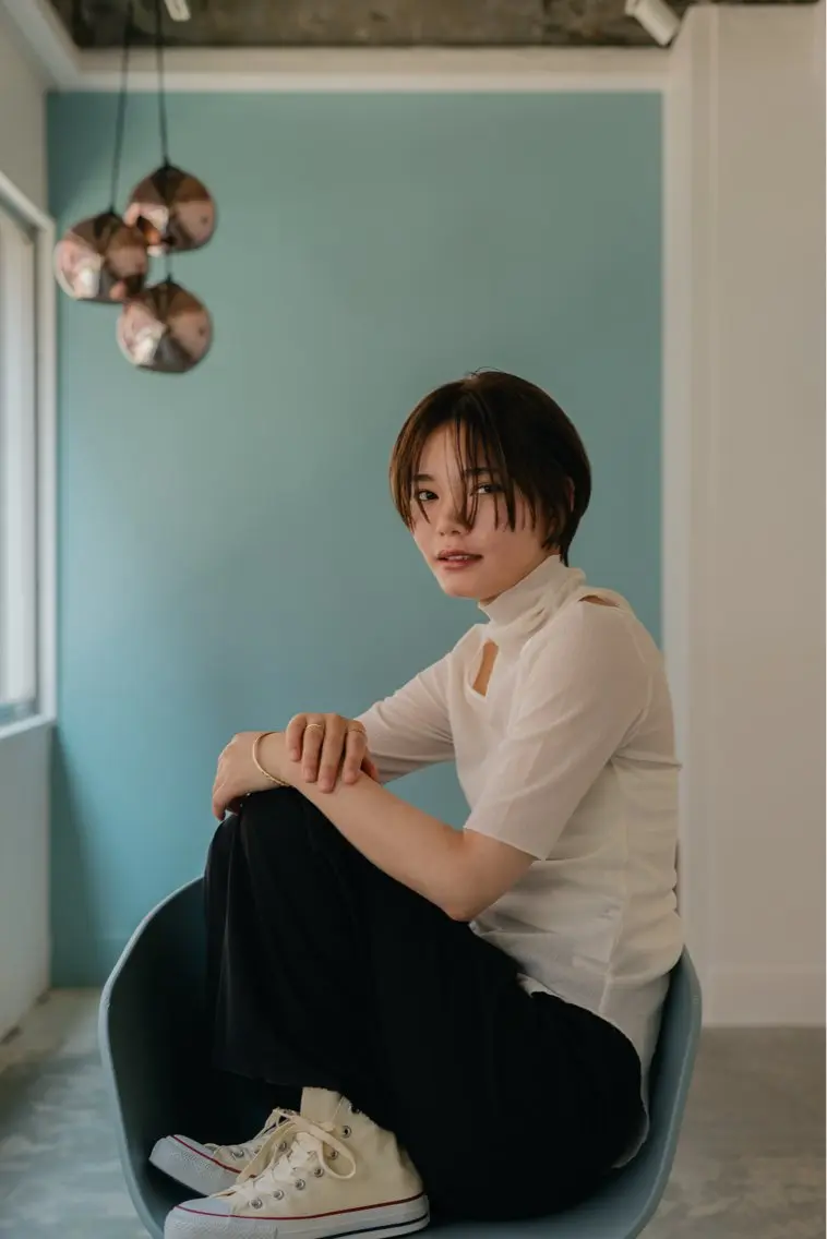 ショート カラー ツジガキ ユウスケのヘアスタイル