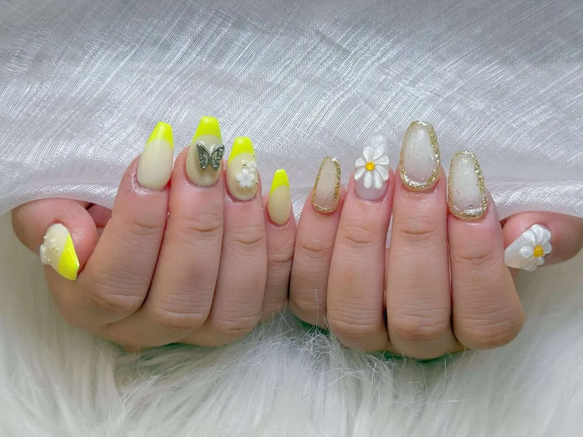 ネイル アートネイル 成人式 ジェルネイル ニュアンスネイル 夏ネイル Nie Nail Shinokuboのネイルデザイン