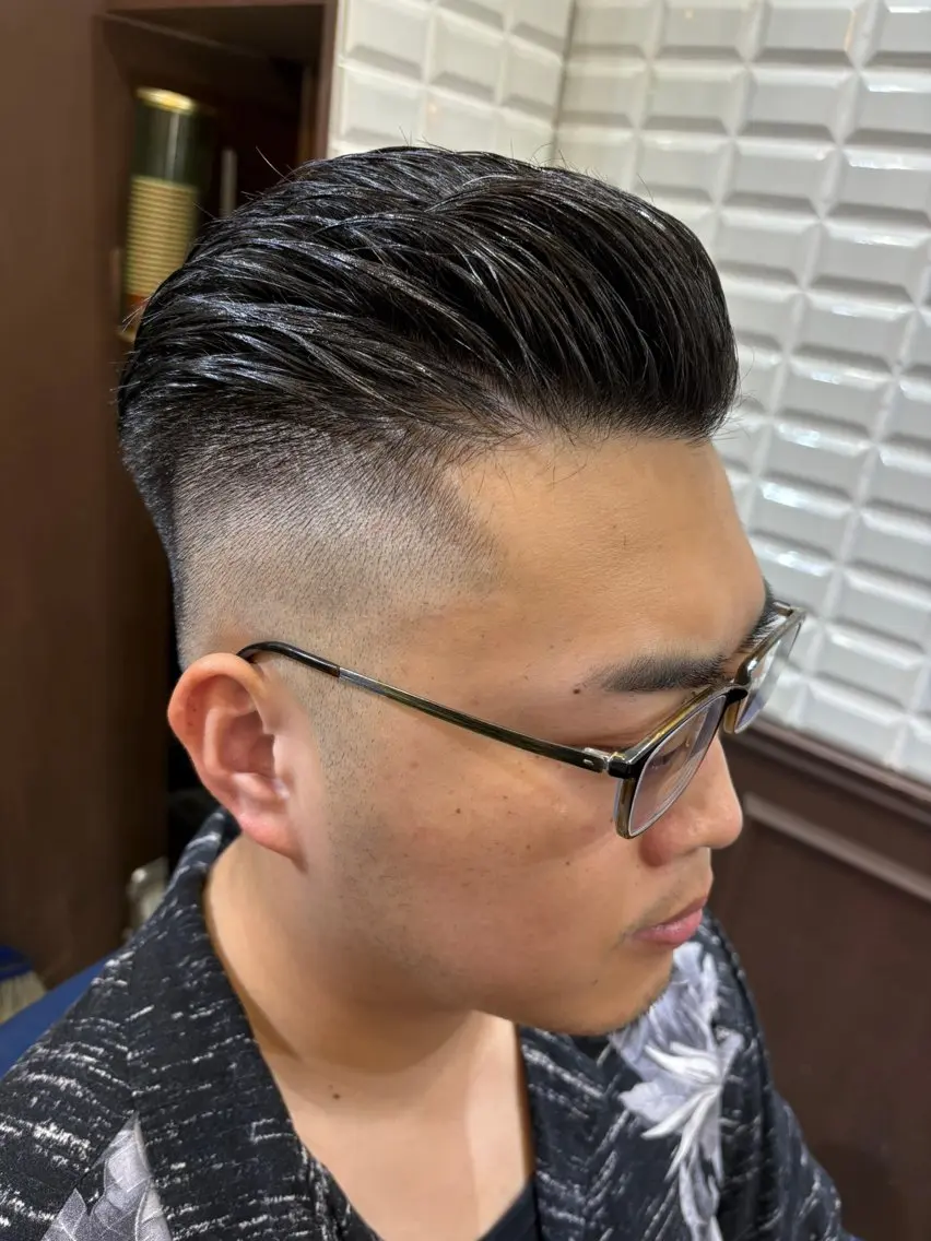 ショート メンズ オールバック フェードカット カット トリートメント ルピナス中田店長 山口大地のヘアスタイル