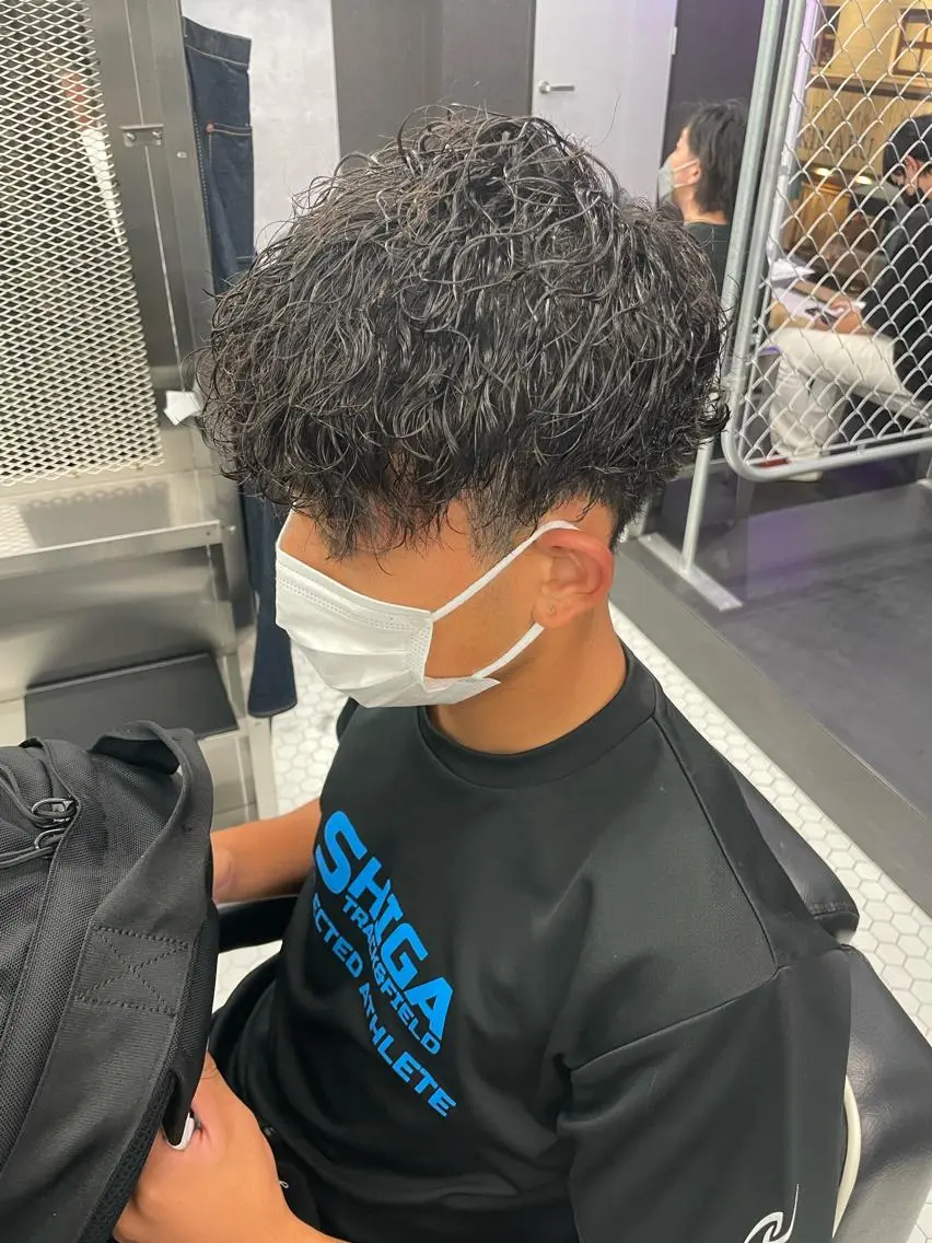 【最新styleで周りと差がつく】【メンズパーマ】カット＋波巻きパーマ🌊¥13200の写真