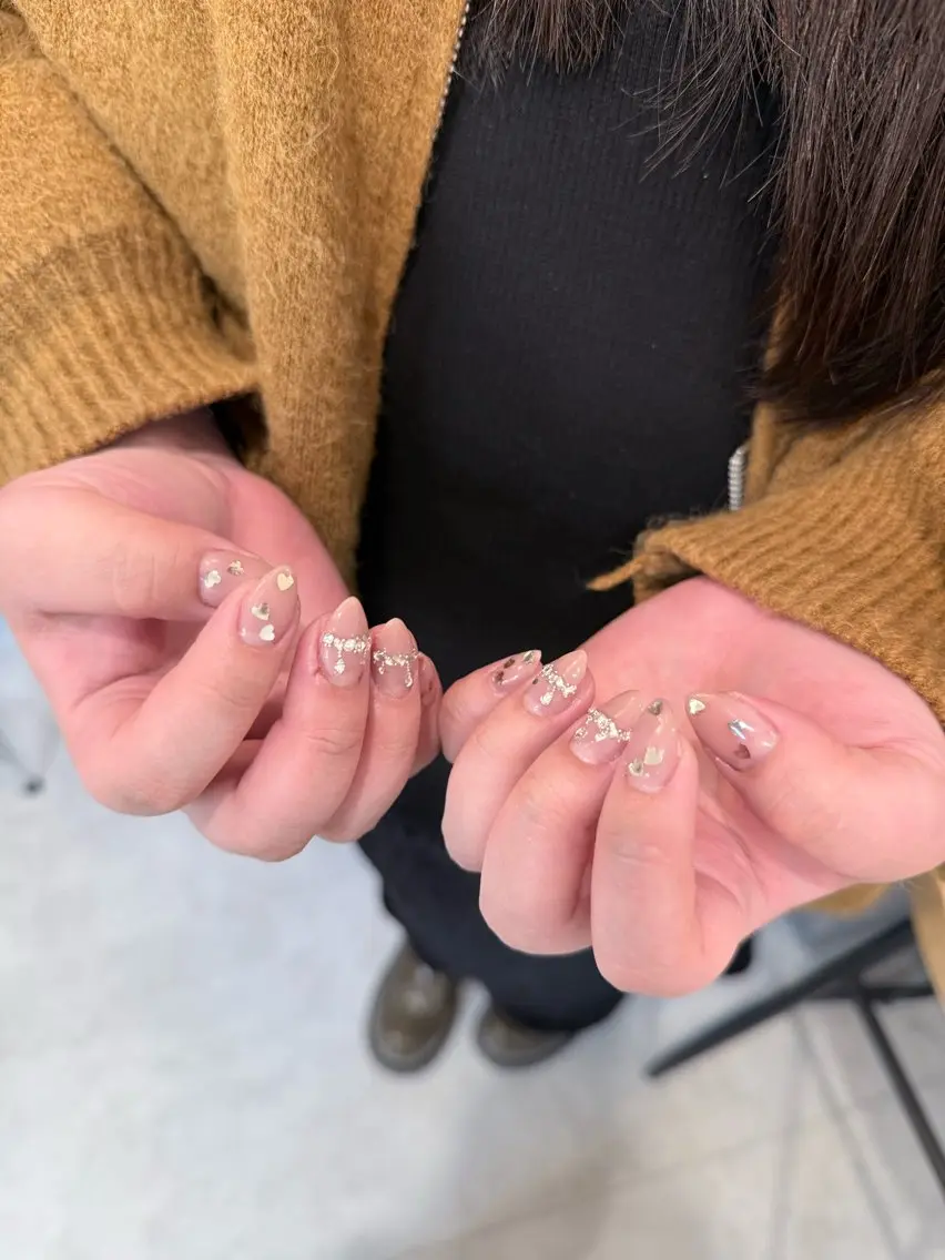 ネイル ハンドネイル ハンドケア はばすみれ🎀ﾈｲﾙ 光ﾌｪｲｼｬﾙ ﾍｱのネイルデザイン