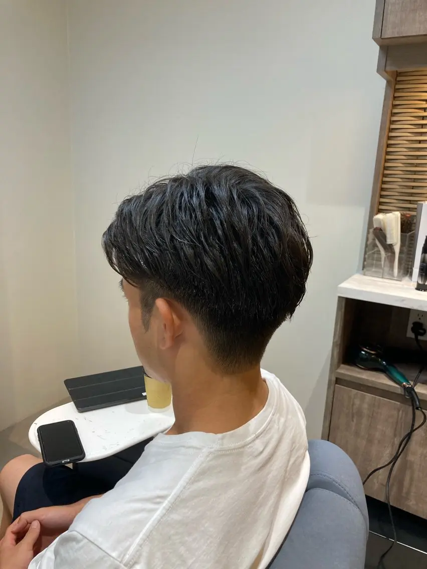 メンズ ピンクカラー🎀 米津 美佑のヘアスタイル