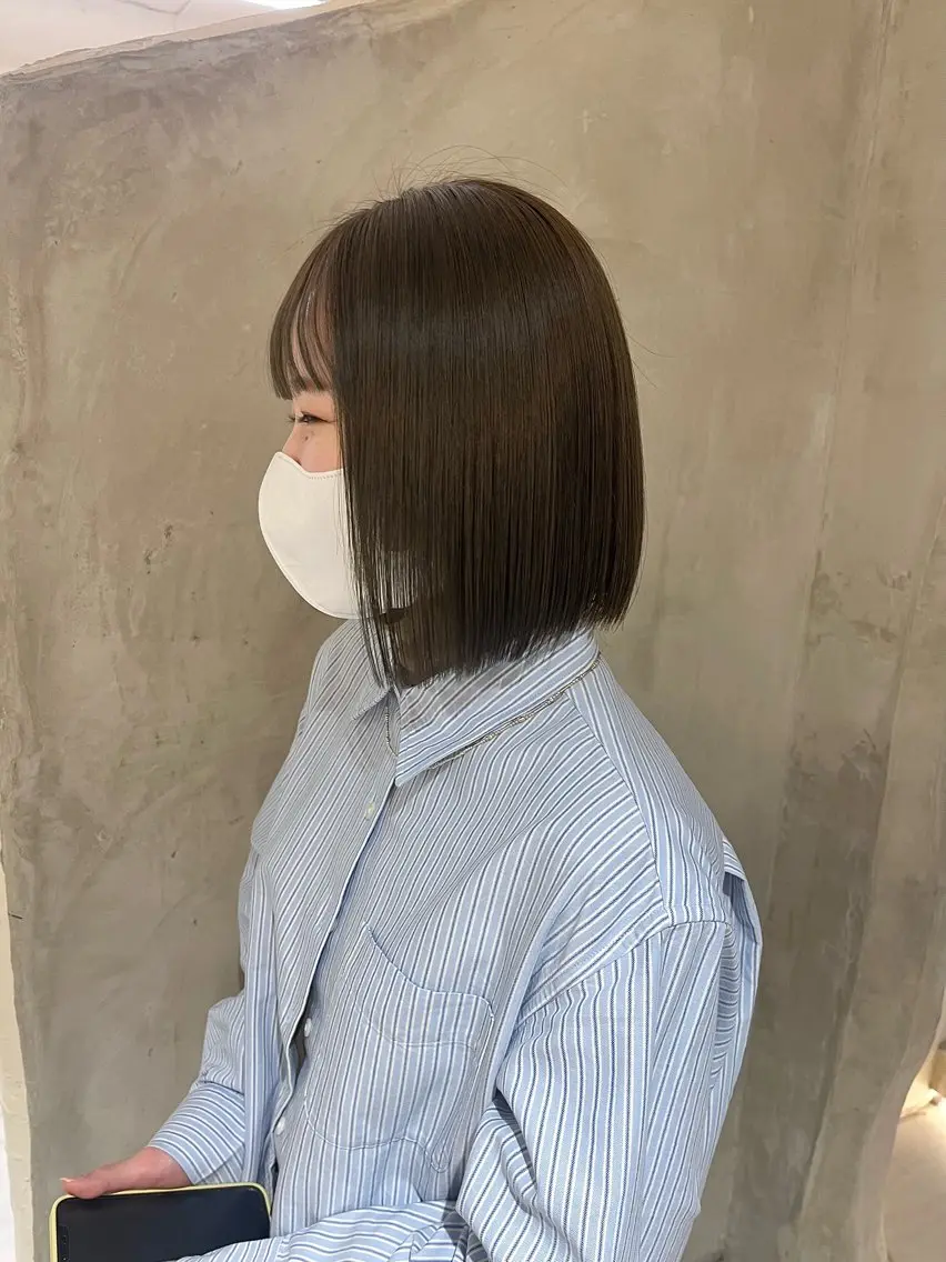 ミディアム カラー カット ヘアカラー トリートメント 切りっぱなしボブ/ 艶カラー/綾莉のヘアスタイル