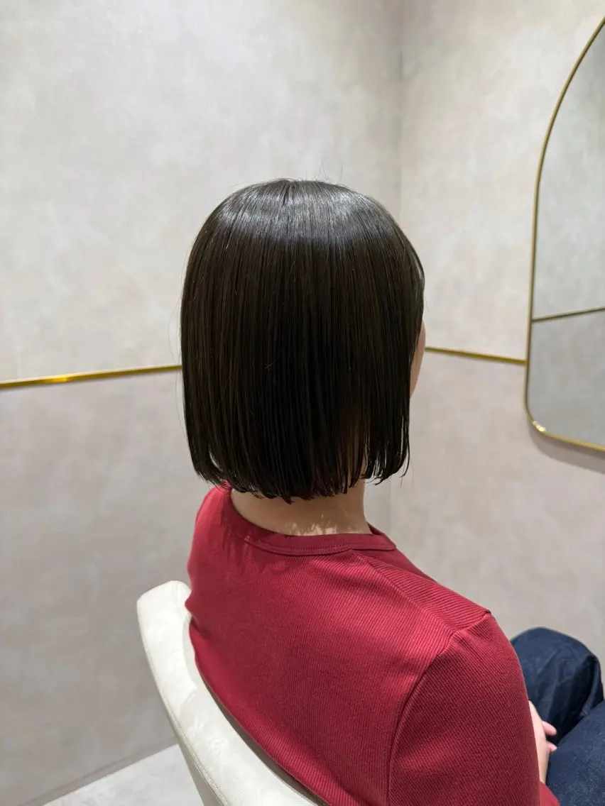 ショート ボブ カット 縮毛矯正 🫧ボブ/ツヤ髪/美 髪矯正/菜結のヘアスタイル