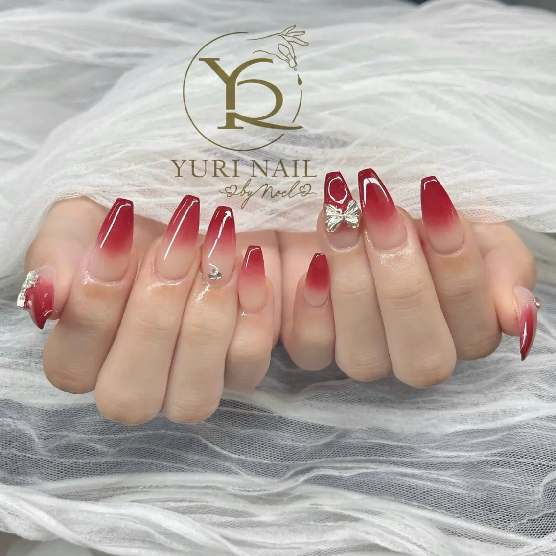 ネイル ハンドネイル フットネイル ハンドケア YURI Nail NARITAのネイルデザイン
