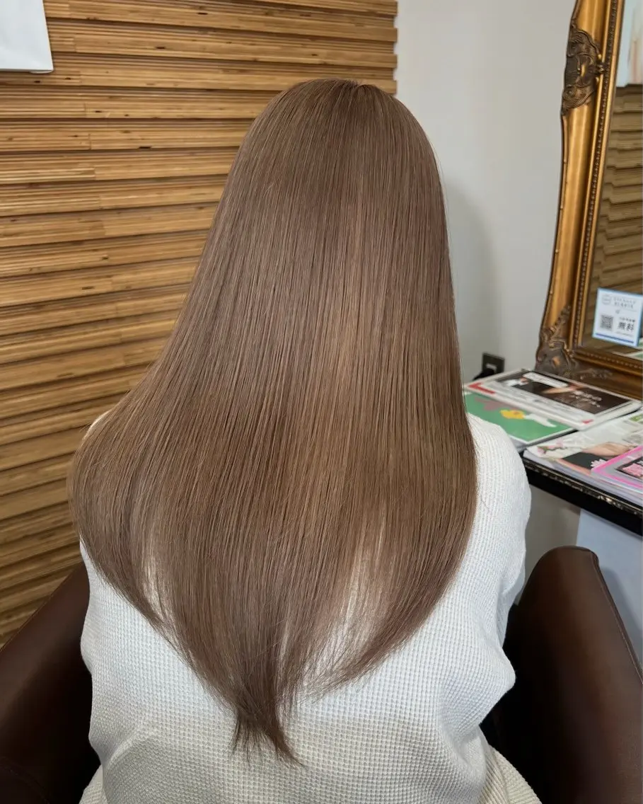 ロング カラー ヘアカラー トリートメント dance・ yuunaのヘアスタイル