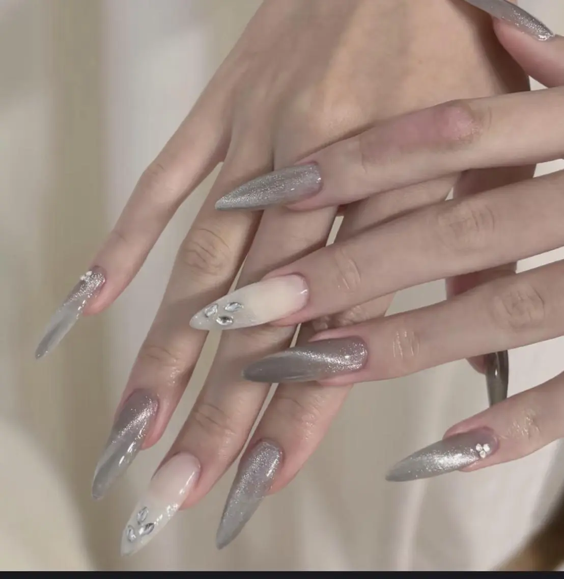 ネイル ハンドネイル エリ🫧 nail池袋東口のネイルデザイン