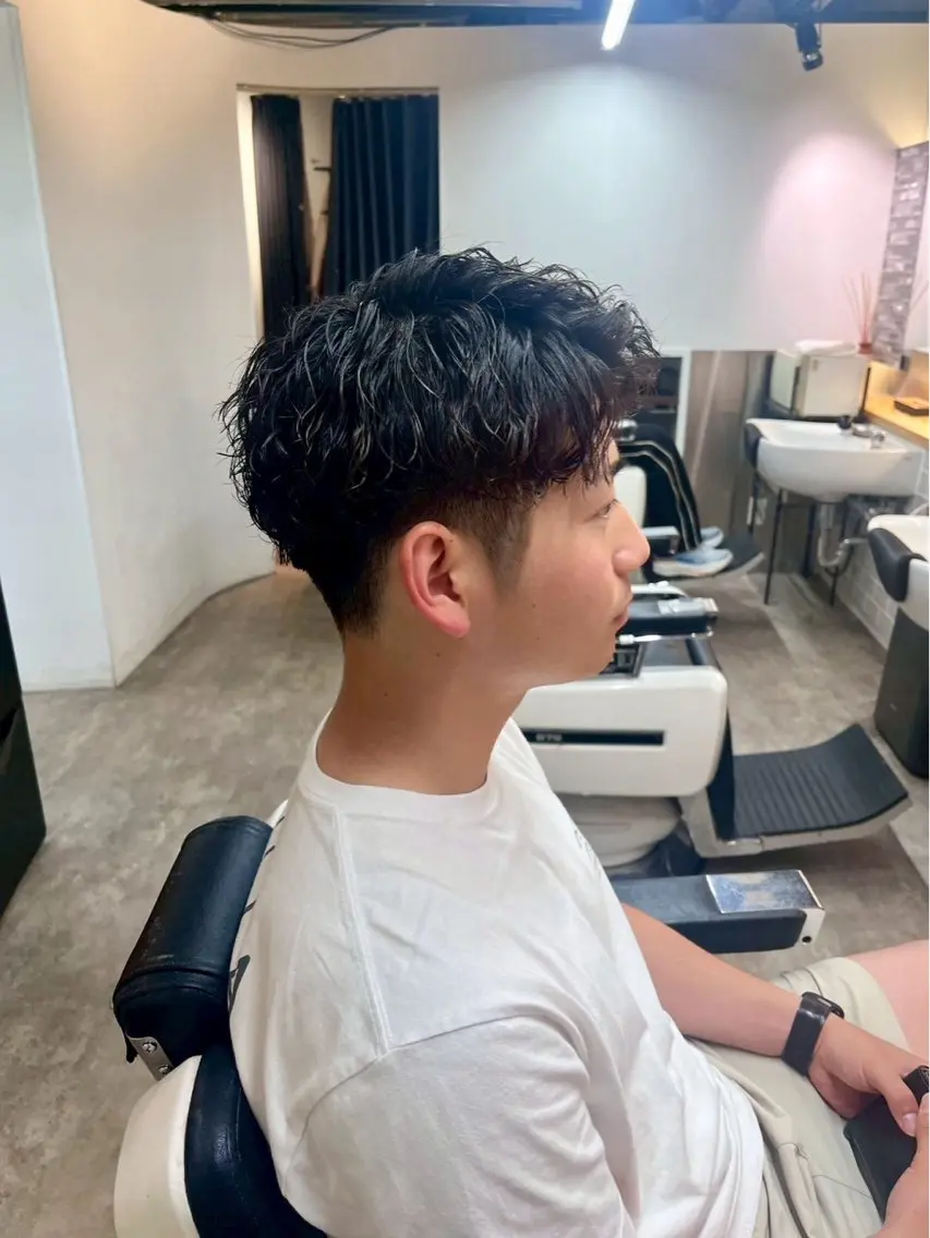 ショート パーマ メンズ 佐々木 優人のヘアスタイル