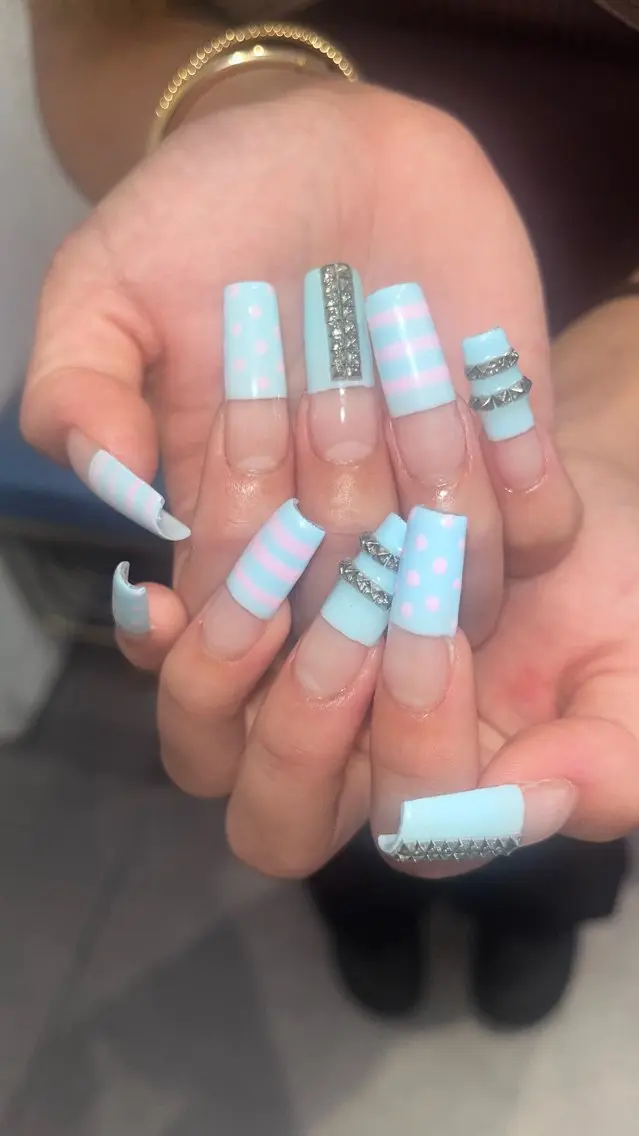 ネイル ニュアンスネイル ハンドネイル BANSA ˖ ࣪⊹ 大阪 個性派 派手のネイルデザイン