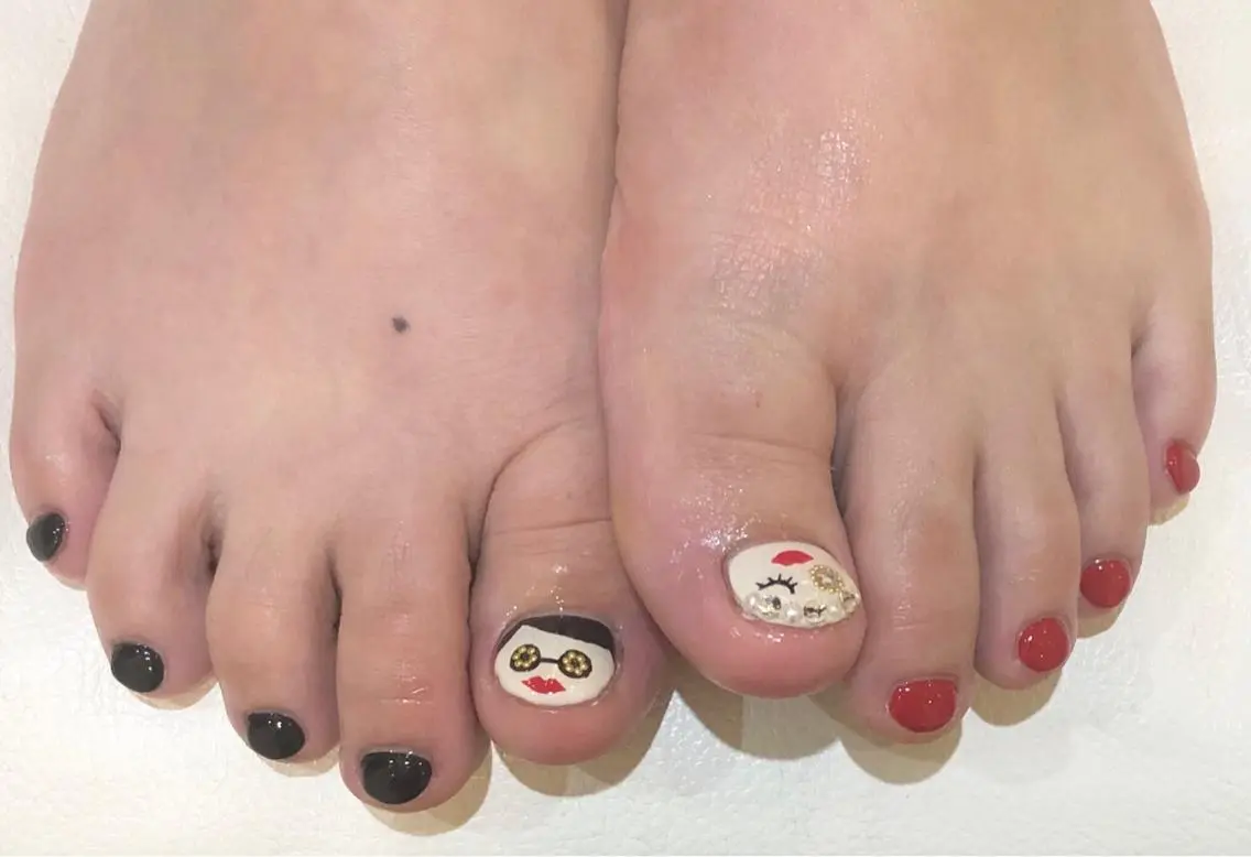 ネイル フットネイル 髙橋 優菜のネイルデザイン