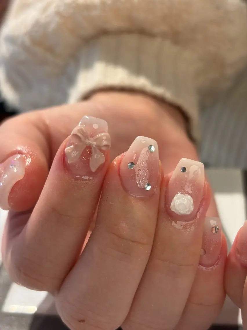 ネイル ハンドネイル もも🍑JELLO 表参道NAILのネイルデザイン