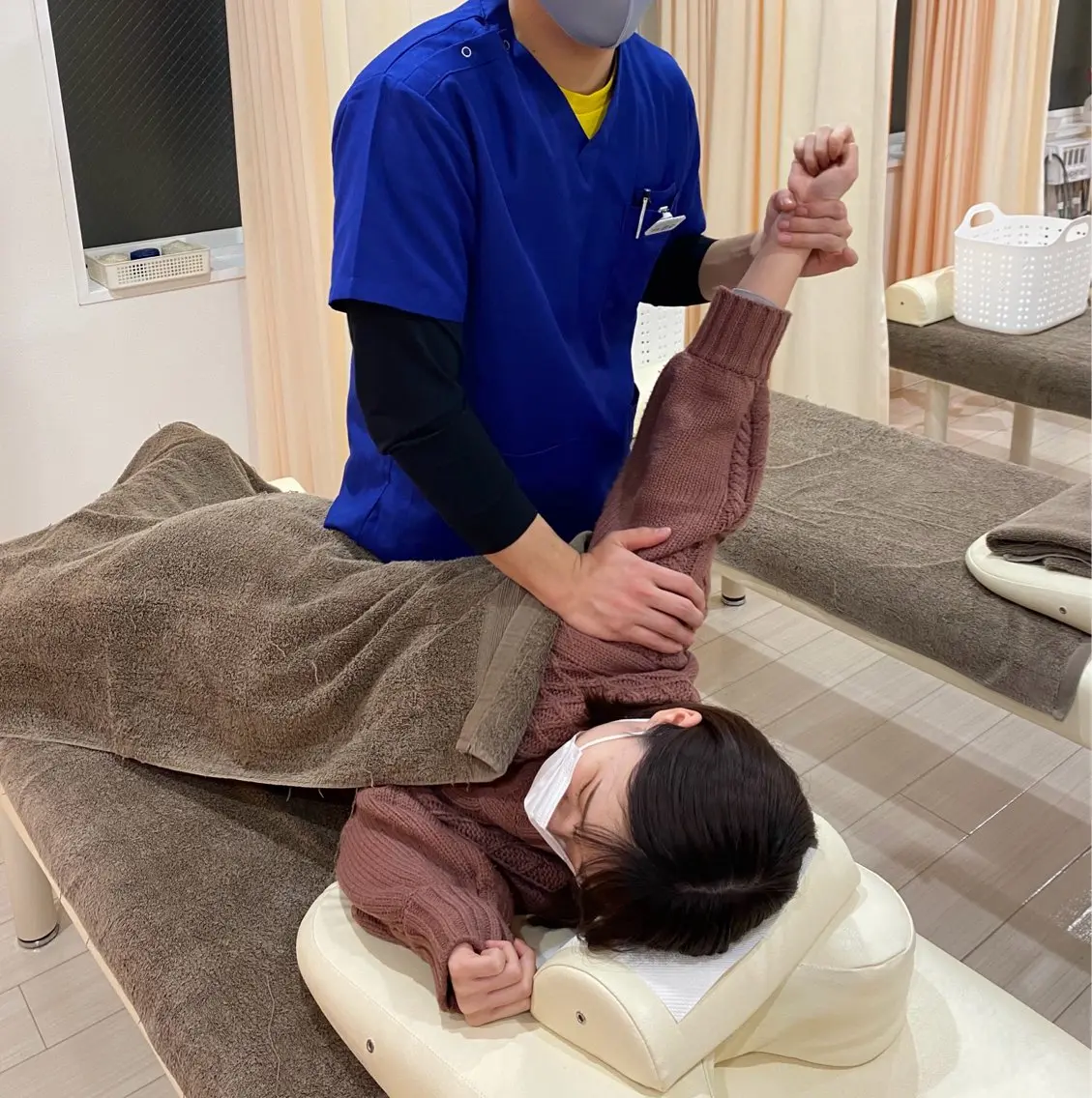 【首肩こり、頭痛、猫背、ストレートネック、巻き肩】肩甲骨はがし+姿勢整体¥2,980の写真