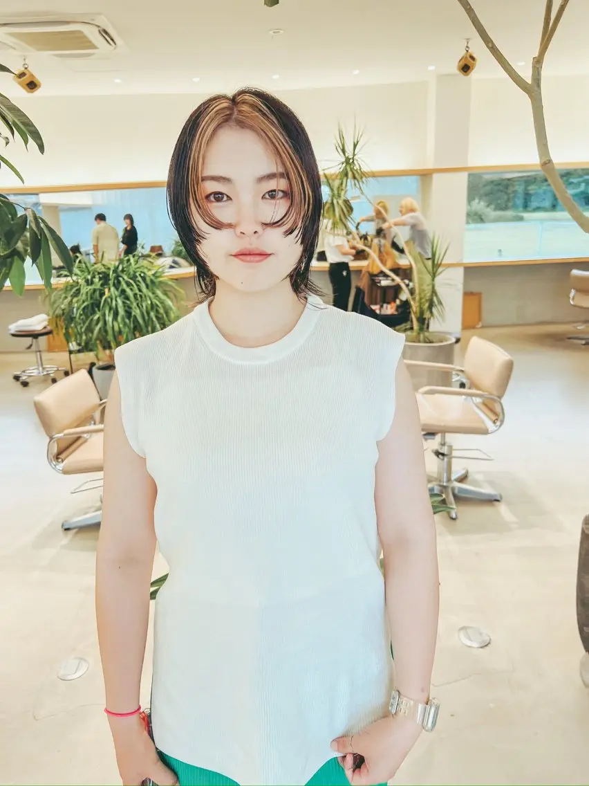 ミディアム カラー ミストバング フェイスフレーミング ウルフカット カット ヘアカラー トリートメント つくばUtooe's 副店長 寺沢颯のヘアスタイル