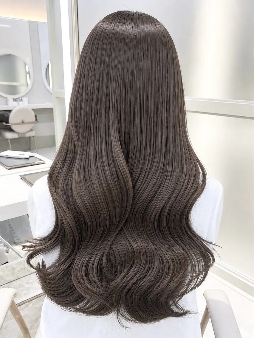 カラー ブリーチ グレージュ ブリーチなしカラー 鈴木 彩莉のヘアスタイル