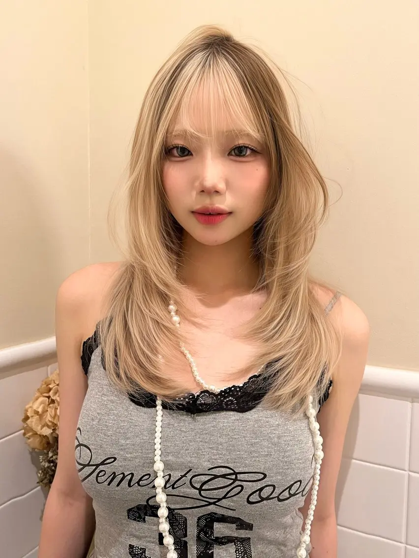 ロング カラー ブリーチ ケアブリーチ デザインカラー レイヤーカット 似合わせカット カット ヘアカラー トリートメント 抜きっぱなしブロンド /ハイトーン/カナタのヘアスタイル