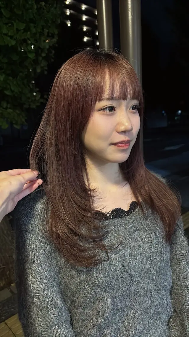 ロング 関 明日花のヘアスタイル
