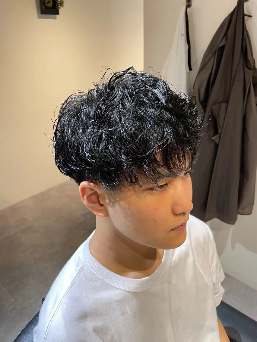 ミディアム ミディアムパーマ 下山 けいんのヘアスタイル