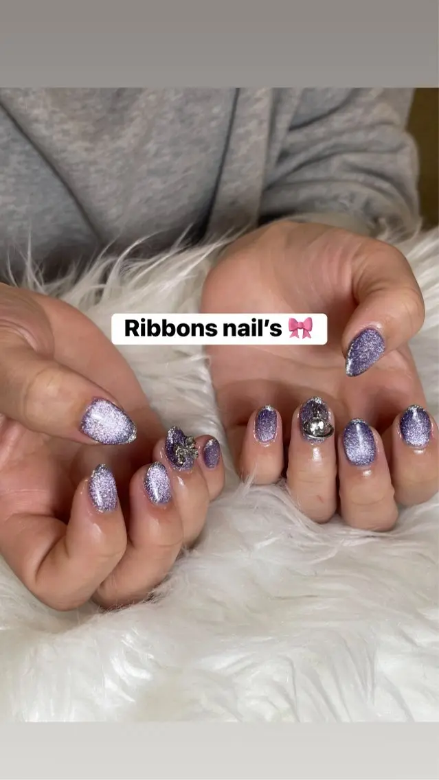 ネイル スカルプネイル ストーンネイル ネイルチップ NiJi Nailsのネイルデザイン
