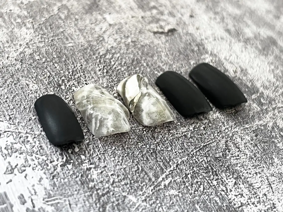 ネイル 大理石ネイル(マーブル) ミラーネイル nailworks mのネイルデザイン