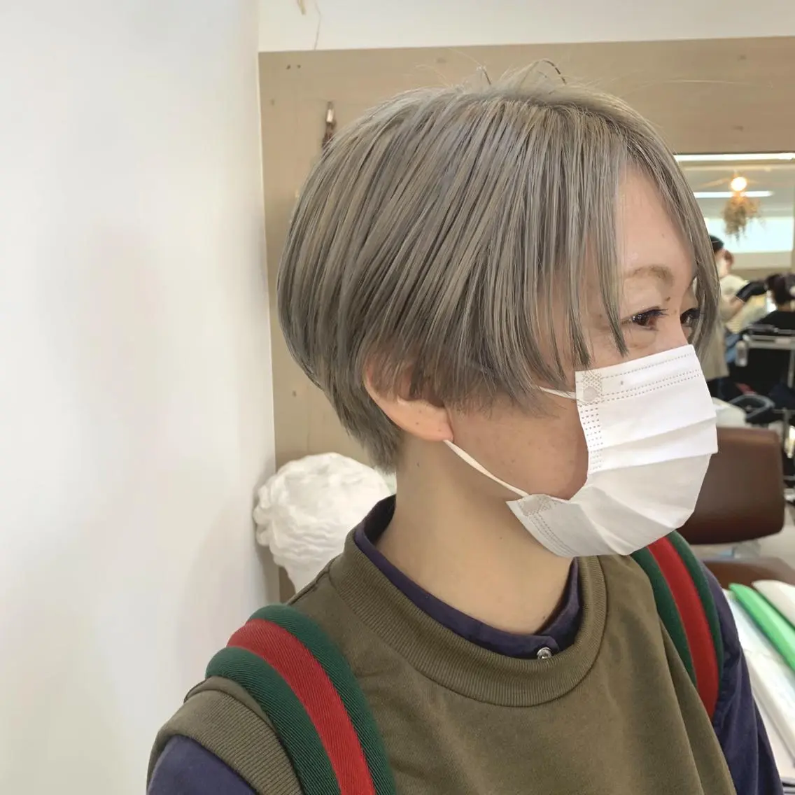 ショート カット ヘアカラー 綿貫 美雪のヘアスタイル