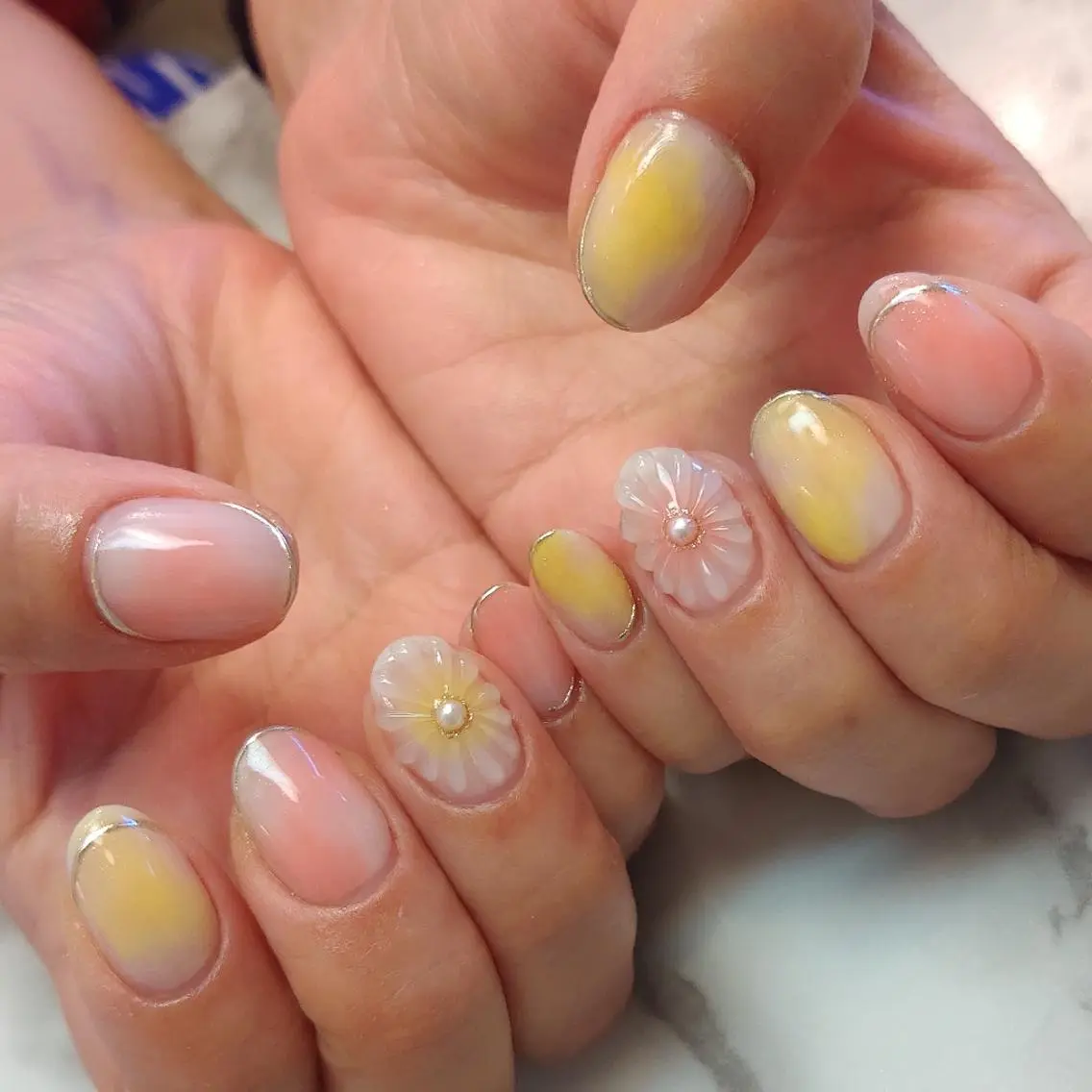 ネイル フラワーネイル ぷっくりネイル ジェヌインネイル 河内のネイルデザイン
