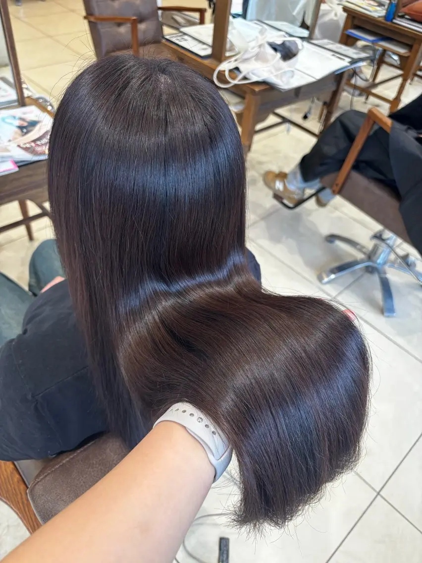 ロング カラー ブラウンカラー 透明感カラー ヘアカラー トリートメント ハイトーン/寒色系 カラー/Risa🌿のヘアスタイル